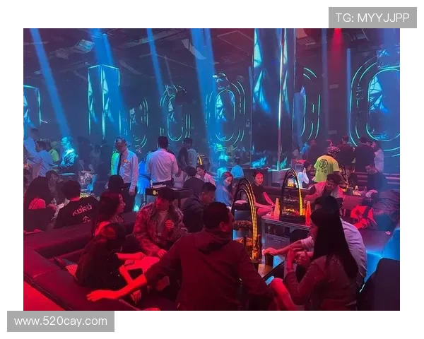 巴西足球明星夜店狂欢视频曝光引发热议球迷热情高涨